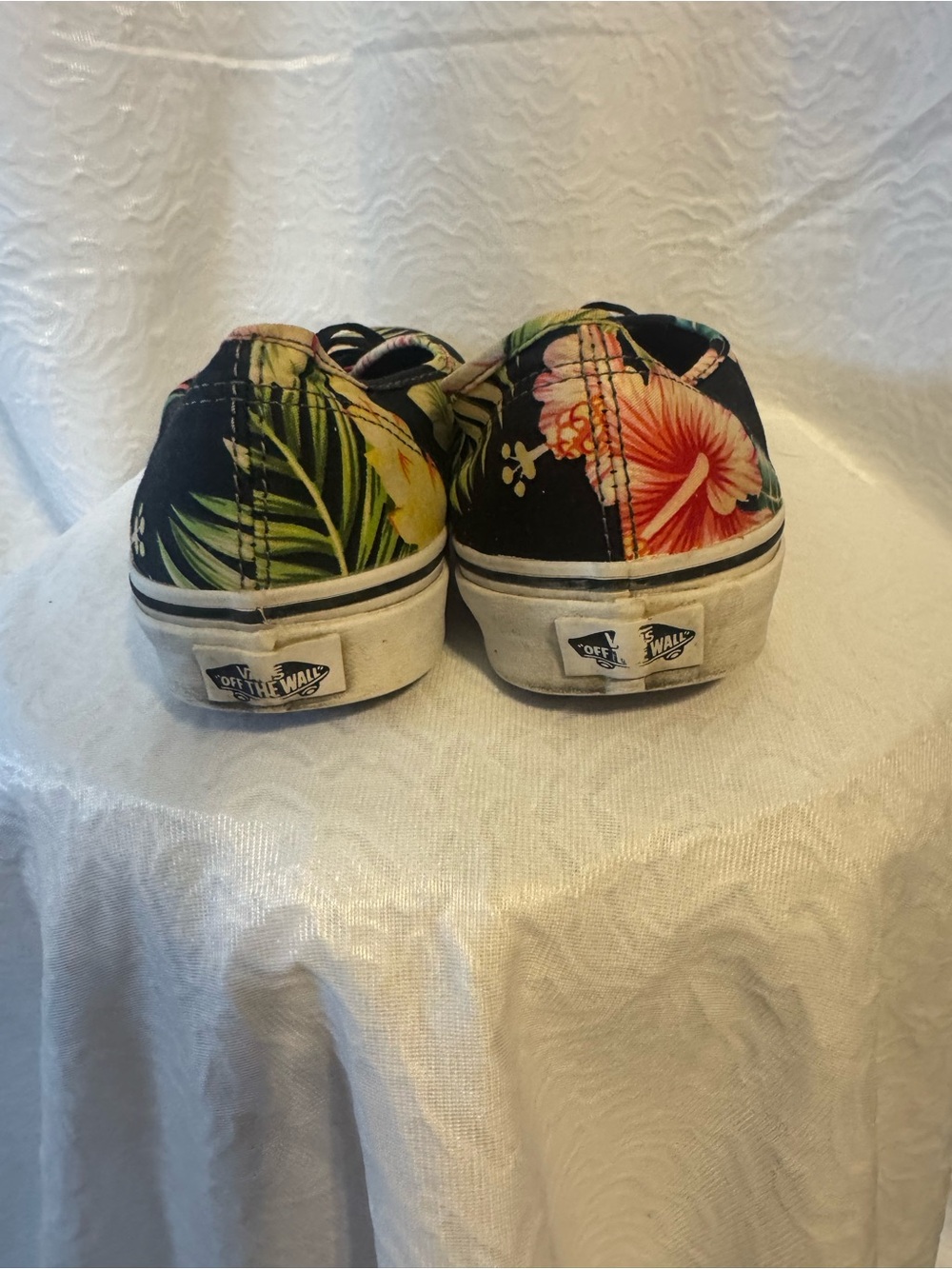 Vans - Picture 5 of 7